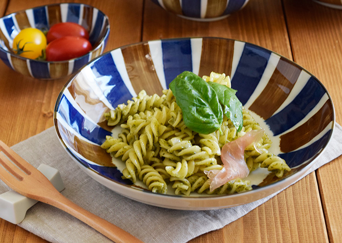 醤油パスタ、おろしハンバーグ…和風アレンジの洋食に合う和食器特集！