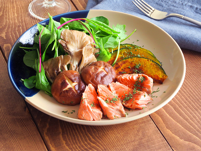 鮭を使ったおいしいレシピで、秋のおしゃれな食卓を楽しみましょう♪