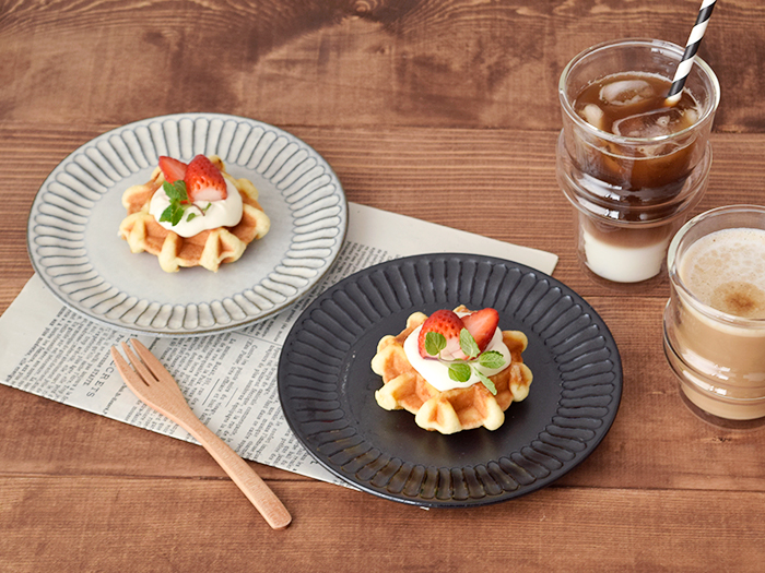 ホットケーキミックスを使った手作りおやつ＆カフェ食器でティータイム