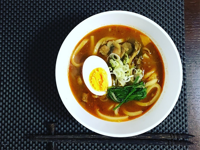 いつもと違うトッピングで、カレーうどんをグレードアップしましょう！