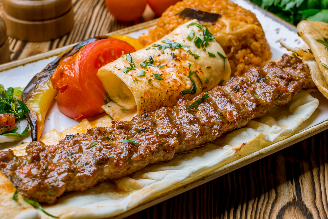 夏野菜を使った簡単トルコ料理「ケバブ」と洋食器のご紹介