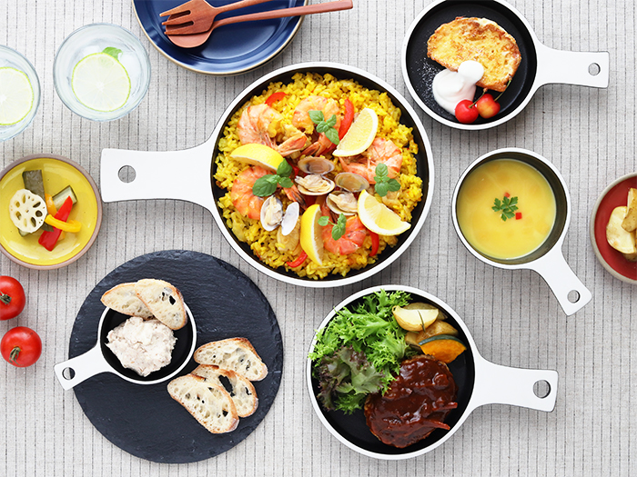 モノトーンコーデにも使えるエッジの効いたデザインでSNS映え