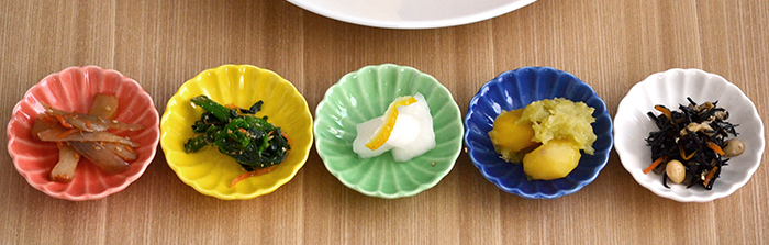 菊の豆皿