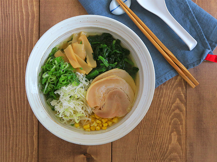 刷毛目粉引 6.8寸ラーメン丼