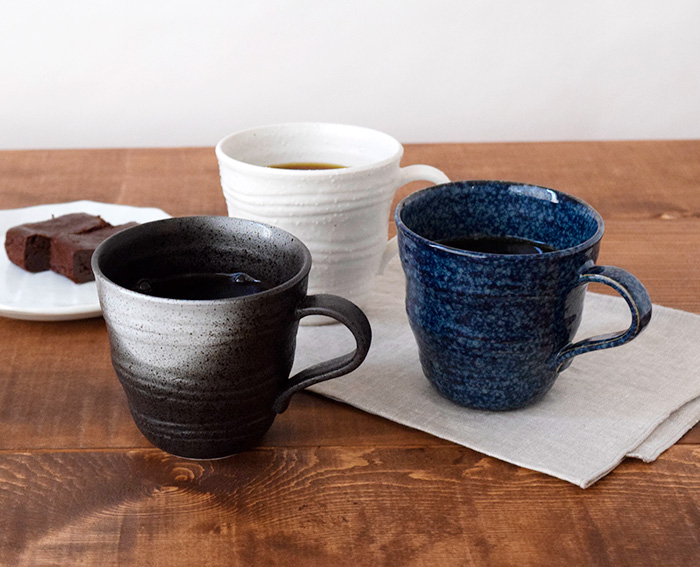 和カフェで一息つくような味わいのあるマグカップです。