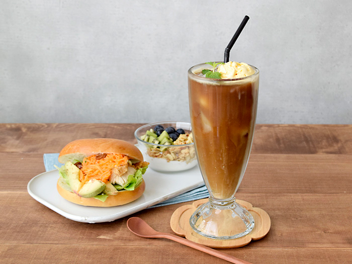 アイスコーヒーやフロート、タピオカドリンクにも使えるロンググラス