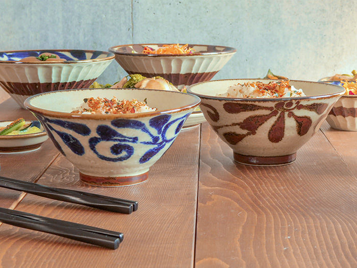 お茶碗　琉球カラクサ　和食器