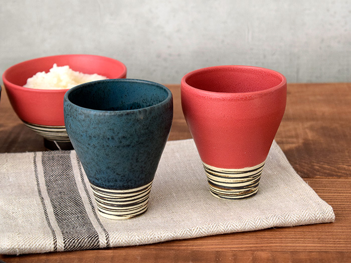 和風カジュアルなデザインが食卓をにぎわせてくれますよ。