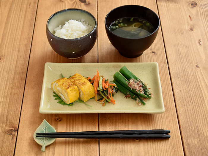 忘年会明けの二日酔いに効く おすすめ飲み物 食べ物で気分スッキリ